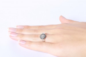 Mala Ring Bergkristall matt 4 mm mit Malamünze Antik-Look 925er Silber